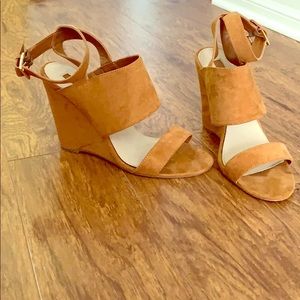 Tan wedges